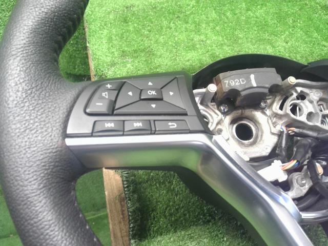 キックス ステアリングホイール 6AA-RP15 48430-5RY1B