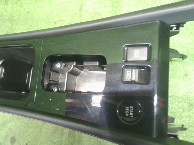 キックス コンソールボックス 6AA-RP15