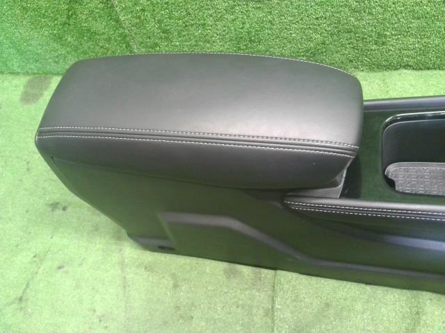 キックス コンソールボックス 6AA-RP15