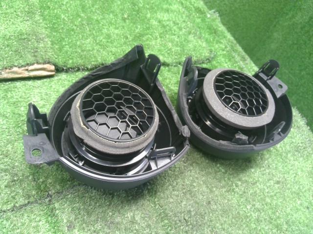 キックス 内装部品 6AA-RP15 68760-5RF0A