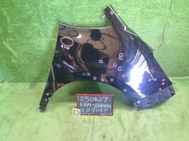 エスクァイア 右Ｆフェンダー DBA-ZRR80G 53811-28180