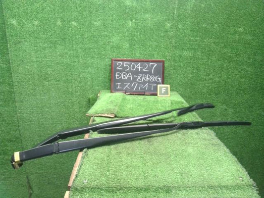 エスクァイア 外装部品 DBA-ZRR80G 85211-28211