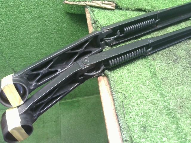 エスクァイア 外装部品 DBA-ZRR80G 85211-28211
