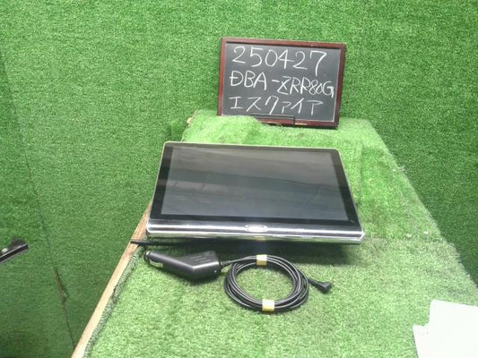 エスクァイア リアモニター DBA-ZRR80G