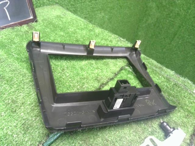 スペーシア クラスターパネル DBA-MK32S