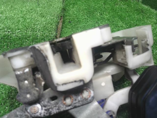 コペン 右Ｆドアロックソレノイド ABA-L880K 69310-97225