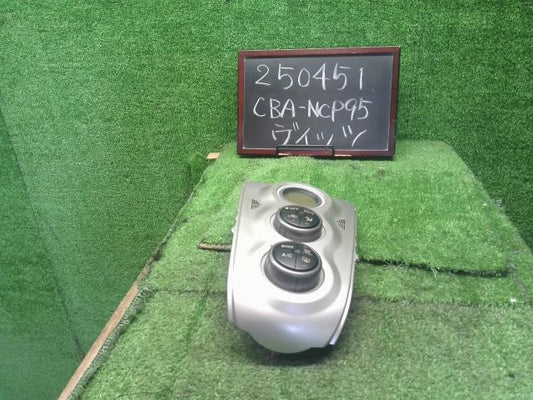 ヴィッツ Ａ／Ｃスイッチパネル CBA-NCP95 55900-52390-B0