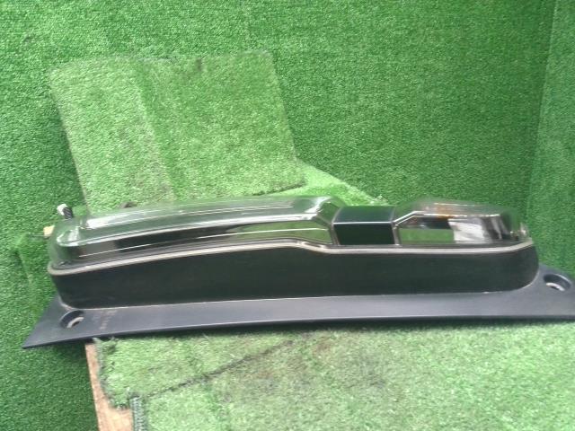Ｎ－ＷＧＮ 左テールランプ DBA-JH2 33550-T6G-J01