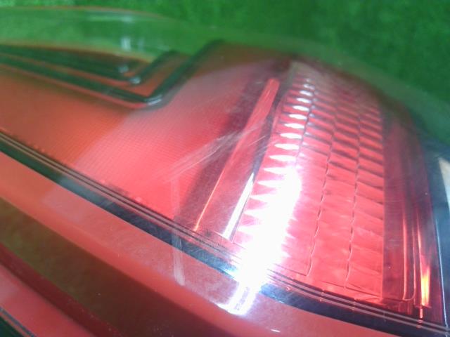 デイズ 右テールランプ 5BA-B43W 26550-7MA1A