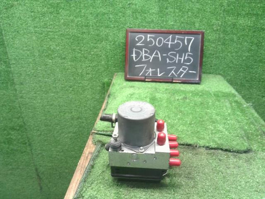 フォレスター ＡＢＳアクチュエーター DBA-SH5 27596SC001