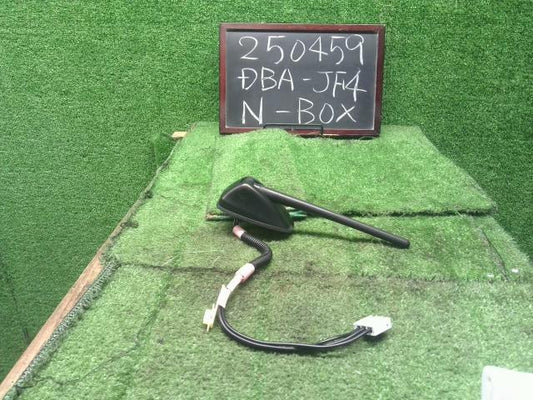 Ｎ－ＢＯＸ アンテナ DBA-JF4 39152-TTA-J21