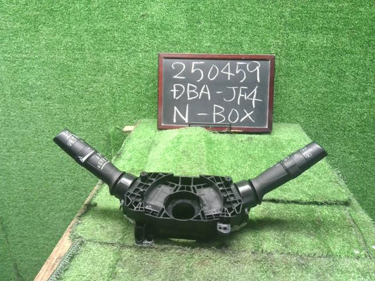 Ｎ－ＢＯＸ ディマースイッチ DBA-JF4 35255-T2A-U11