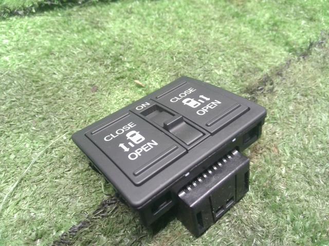 Ｎ－ＢＯＸ パワースライドスイッチ DBA-JF4 35385-TTA-J01
