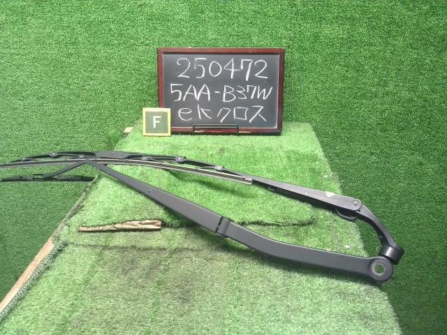 ｅＫクロス 外装部品 5AA-B37W MQ714930