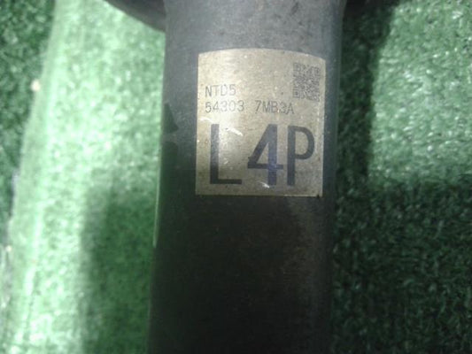 【中古】ｅＫクロス 5AA-B37W 左フロントストラット一式 MQ714186 自社品番250472 U17
