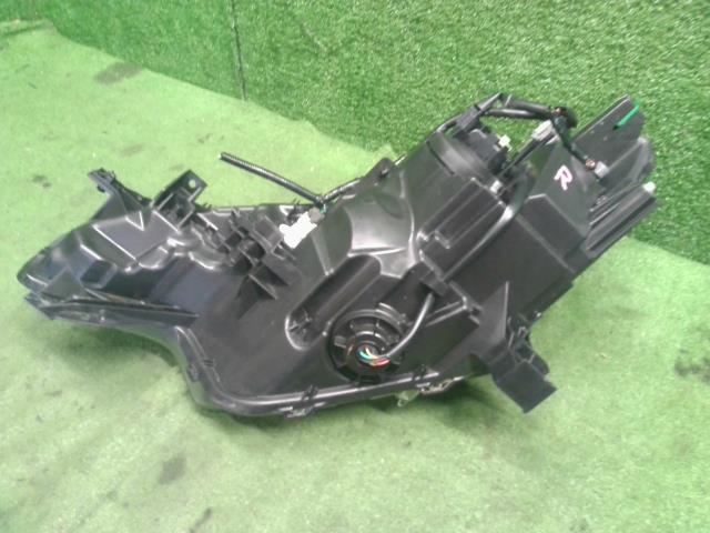 ノート 右ヘッドランプＡＳＳＹ DAA-HE12 26010-5WK5D