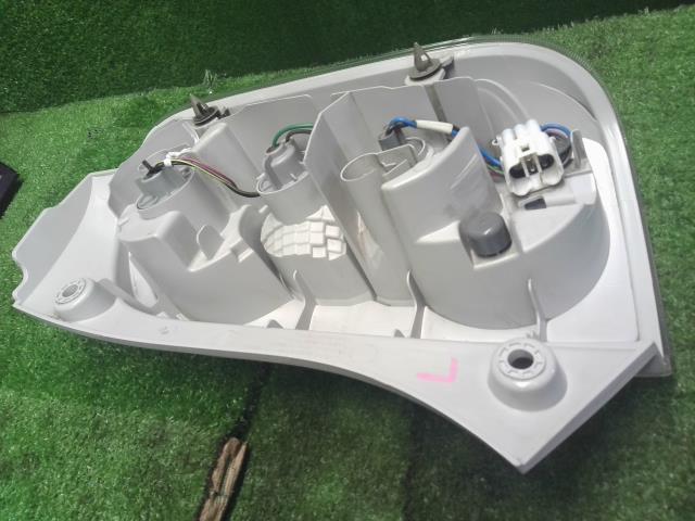 ミラココア 左テールランプ DBA-L685S 81560-B2480