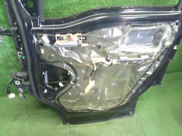 エブリィ 右ＦドアＡＳＳＹ ABA-DA17W 68001-64P10