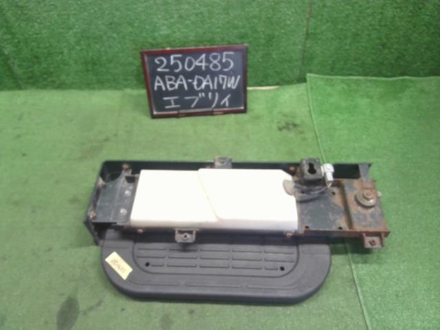 エブリィ 外装部品 ABA-DA17W 71610-68H02