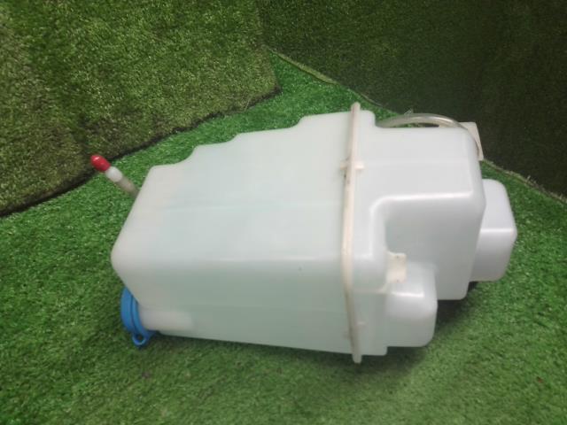 エブリィ ウォッシャータンク ABA-DA17W 38450-64P00