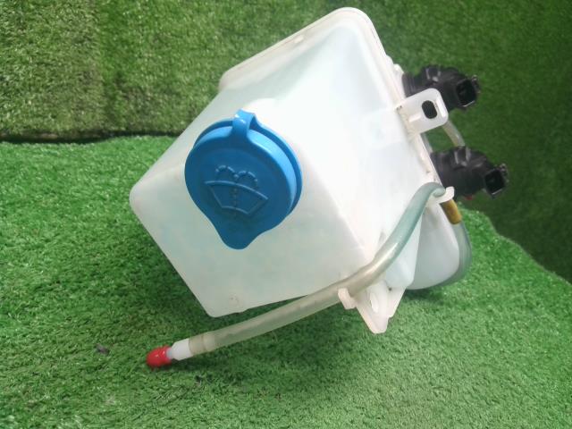 エブリィ ウォッシャータンク ABA-DA17W 38450-64P00