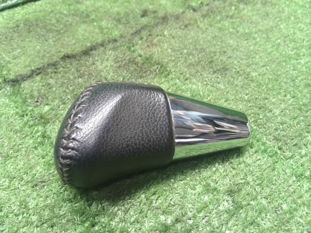 ヴィッツ 内装部品 DBA-NSP135 33504-52160-C0