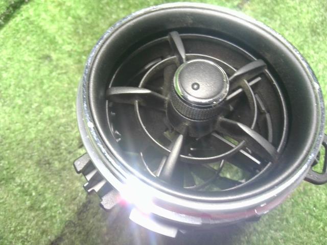 ヴィッツ 内装部品 DBA-NSP135 55404-52070-C2