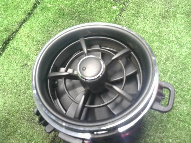 ヴィッツ 内装部品 DBA-NSP135 55404-52070-C2
