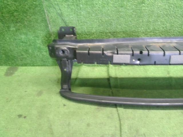 VW ポロ Ｆバンパーホースメント DBA-6RCBZ 6R0807109D