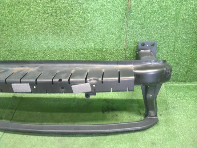 VW ポロ Ｆバンパーホースメント DBA-6RCBZ 6R0807109D
