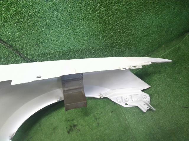 VW ポロ 左Ｆフェンダー DBA-6RCBZ 6R0821105J