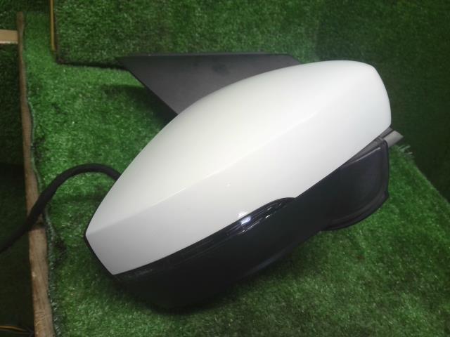 VW ポロ 右サイドミラー DBA-6RCBZ 6R2857508S