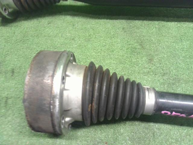 VW ポロ 左Ｆドライブシャフト DBA-6RCBZ 6R0407761