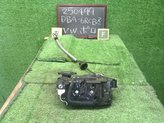 VW ポロ 左Ｆドアロックソレノイド DBA-6RCBZ 5K2837015B