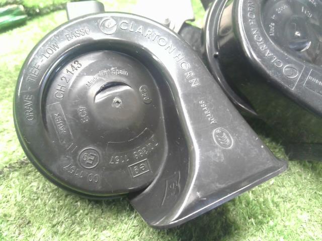 VW ポロ ホーン DBA-6RCBZ 6R0951221A