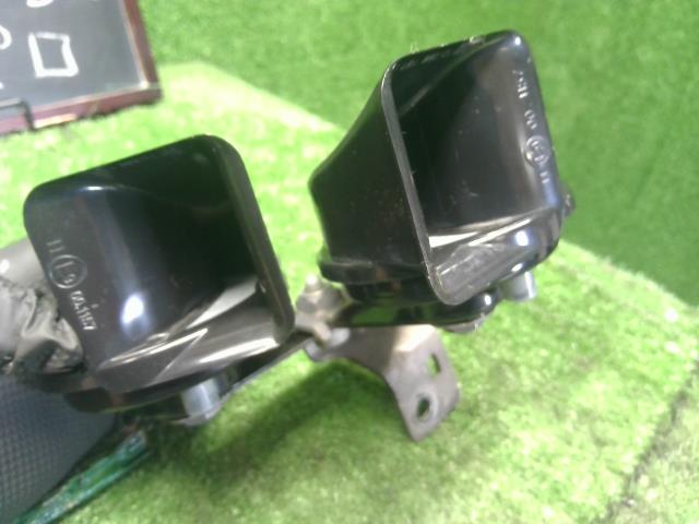 VW ポロ ホーン DBA-6RCBZ 6R0951221A