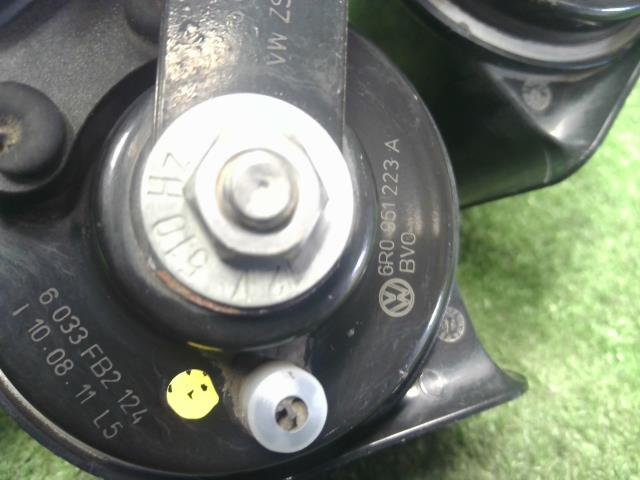 VW ポロ ホーン DBA-6RCBZ 6R0951221A