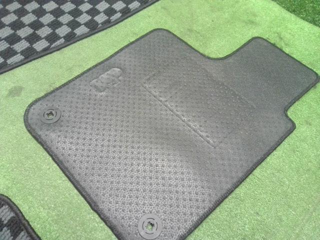VW ポロ フロアマット DBA-6RCBZ