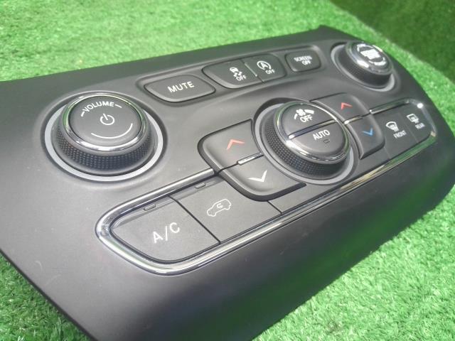 ジープ チェロキー Ａ／Ｃスイッチパネル ABA-KL24