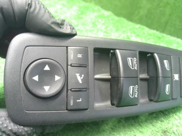 ジープ チェロキー パワーウインドウスイッチ ABA-KL24