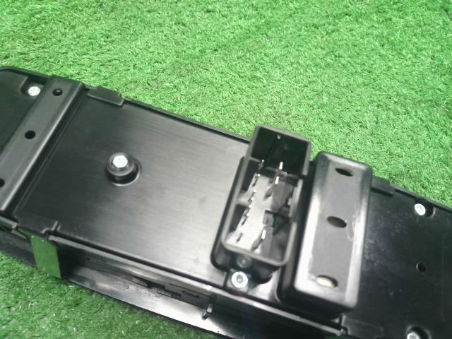 ジープ チェロキー パワーウインドウスイッチ ABA-KL24