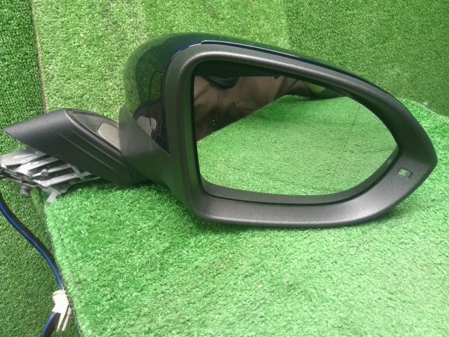 VW ゴルフヴァリアント 右サイドミラー 3AA-CDDLAV