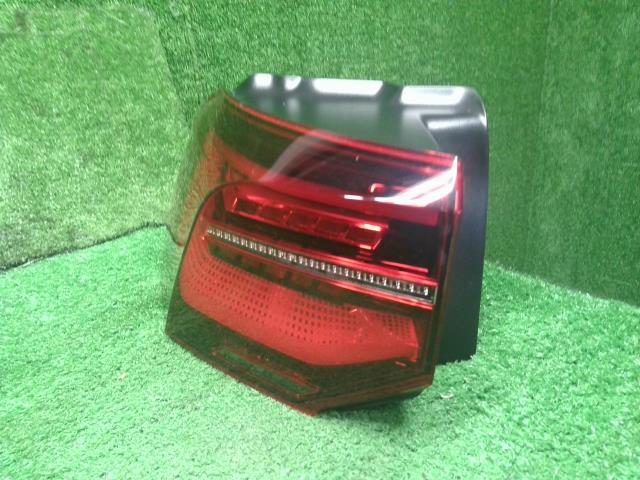 VW ゴルフヴァリアント 左テールランプ 3AA-CDDLAV