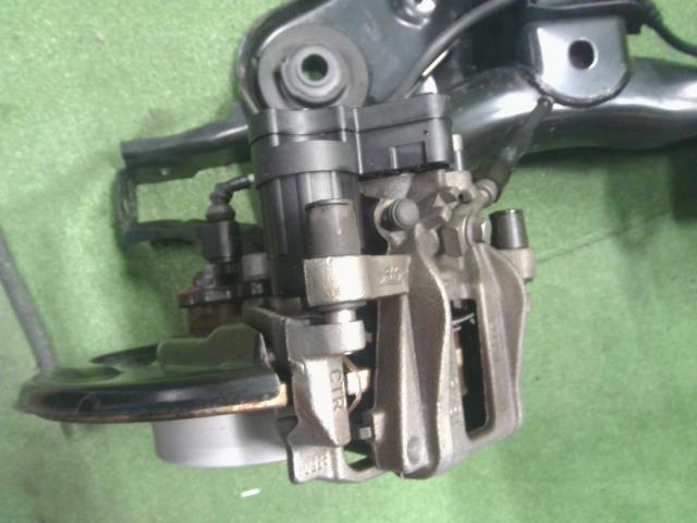 VW ゴルフヴァリアント ＲアクスルホーシングＡＳＳＹ 3AA-CDDLAV