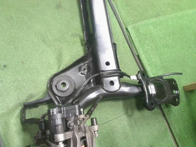 VW ゴルフヴァリアント ＲアクスルホーシングＡＳＳＹ 3AA-CDDLAV