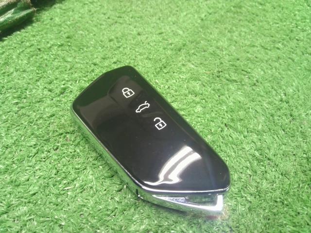 VW ゴルフヴァリアント キーレスリモコン 3AA-CDDLAV