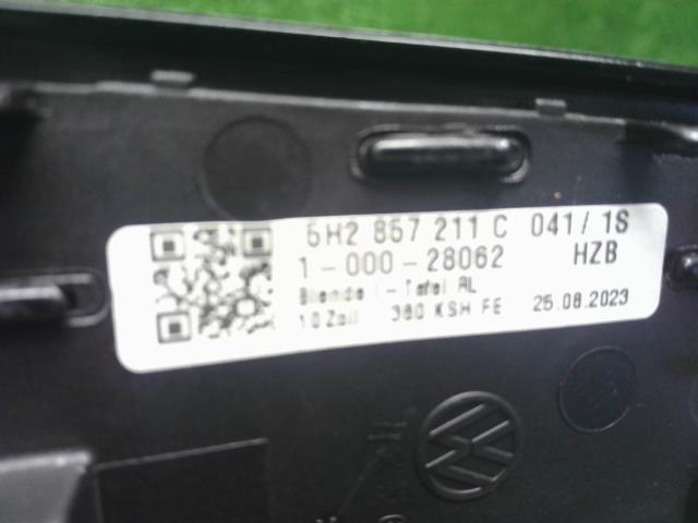 VW ゴルフヴァリアント 内装部品 3AA-CDDLAV