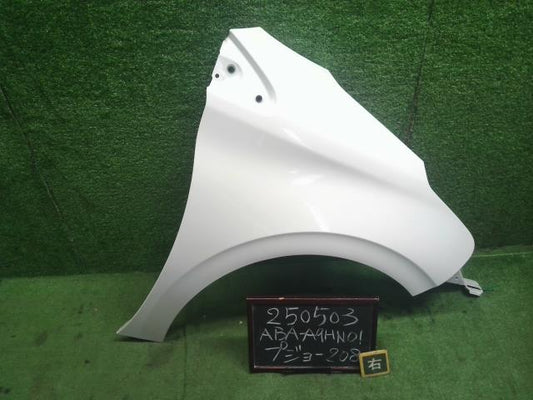 プジョー 208 右Ｆフェンダー ABA-A9HN01