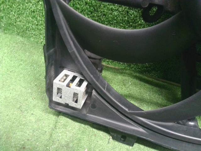 プジョー 208 電動ファン ABA-A9HN01