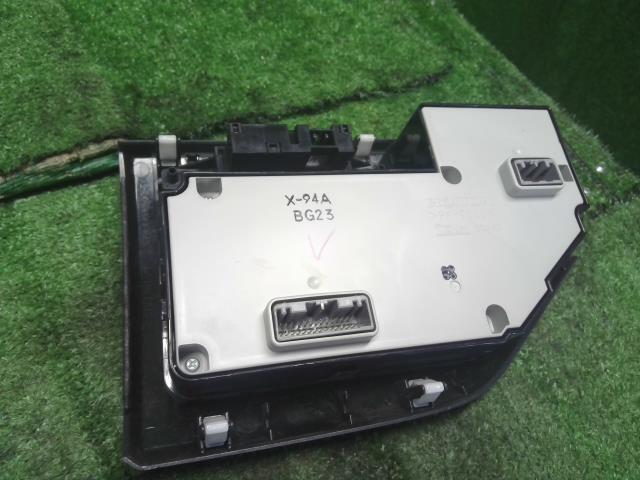 ステップワゴン Ａ／Ｃスイッチパネル DBA-RK1 79602-SZX-941ZA